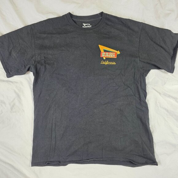 In-N-Out Burger T-Shirt Men Large Black Shirt California Sunset Classic Cars - Picture 3 of 9